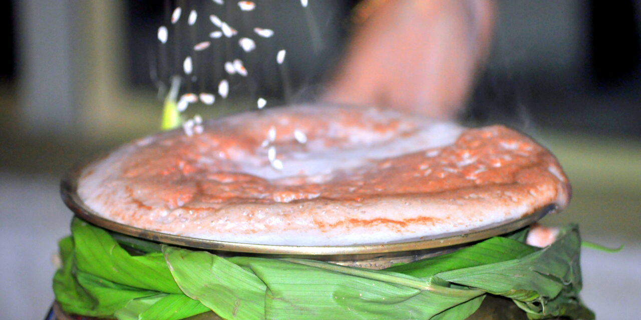 Makar Sankranti Mahakal Mandir: Bathing of Mahakal with boiling of sesame seeds, enjoying sesame dishes, festival bathing on the ghats of Shipra