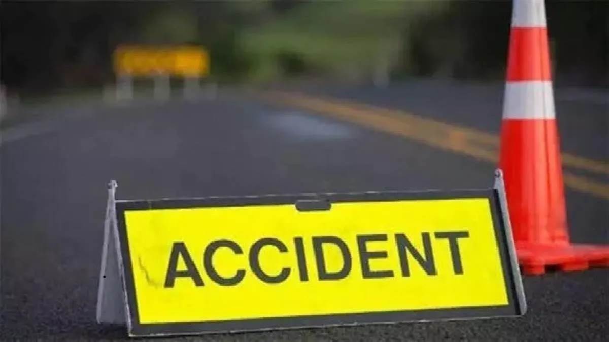 Dhar News : धार जिले में दो बस दुर्घटनाओं में 35 यात्री घायल